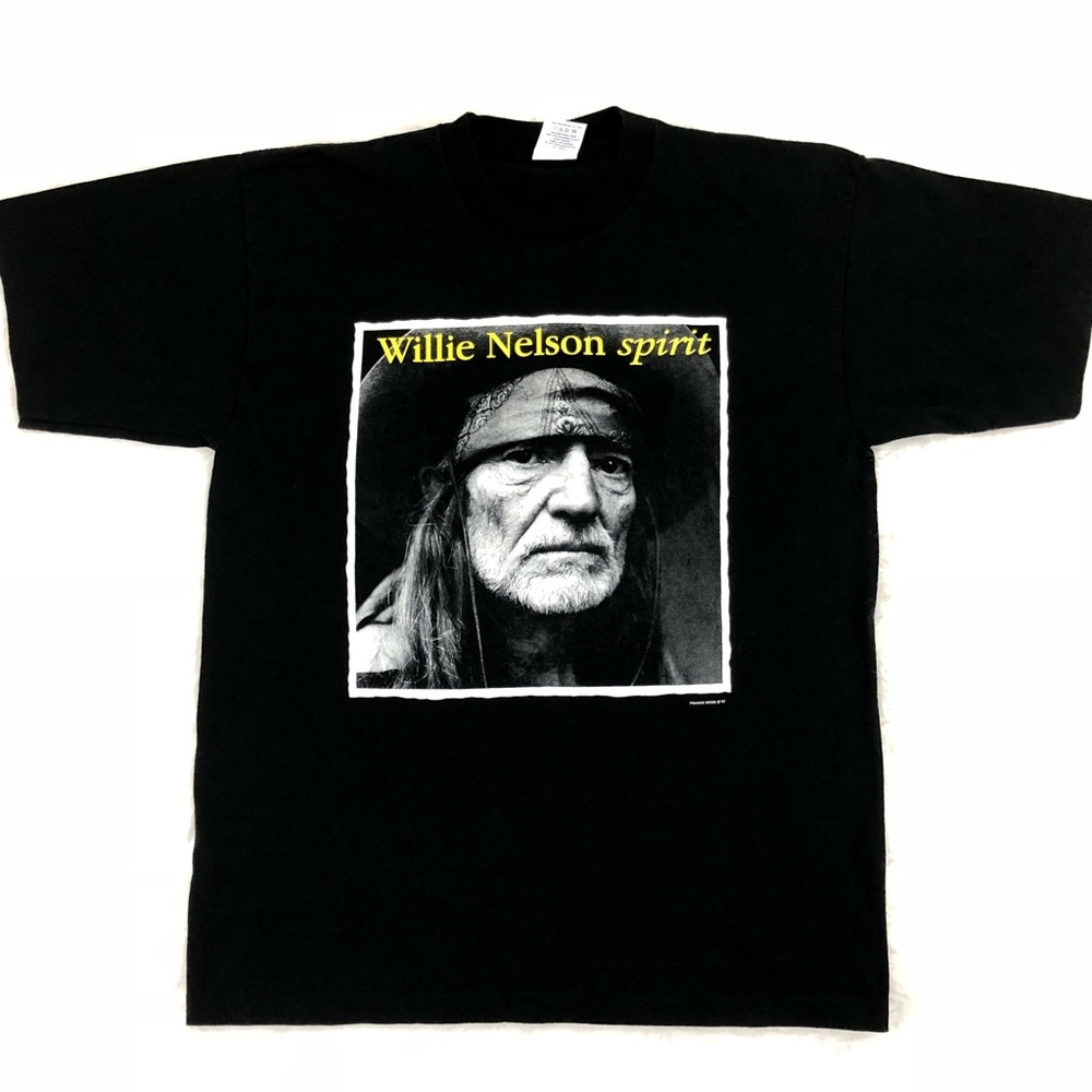 Authentic and Rare Willie Nelson tour tee